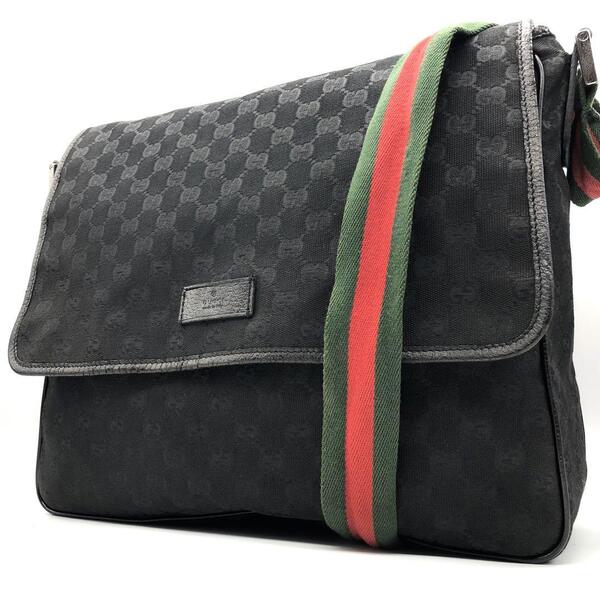 【大容量】GUCCI グッチ メッセンジャーバッグ ショルダーバッグ GGキャンバス シェリーライン A4収納 ビジネス カジュアル 黒 メンズ
