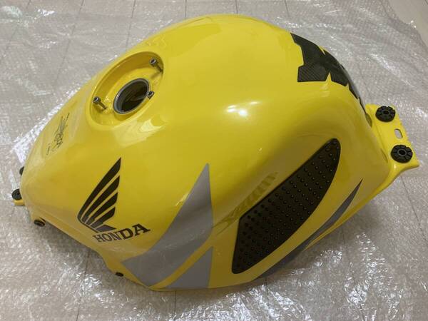 極上美品☆希少品☆入手困難☆CBR600F4i(PC35)逆車ガソリンタンク☆バレンティーノ・ロッシ/チャンピオンバージョン☆限定車☆送料無料