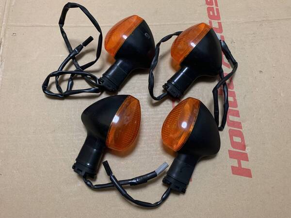 美品☆ヤマハ純正ウインカー4個セット☆YZF-R1/R6/FZ1/XJR/WR/V-MAX/T-MAX/MT/4XV/5VY/5PW/BN6/13S/5SL/2C0/5MT/5LV/3C3/2D1など送料無料