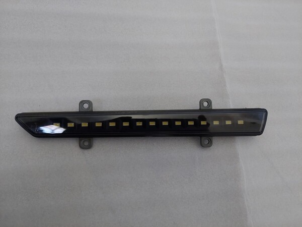 ◎点灯OK 80系 ヴォクシー ノア エスクァイア TRD LED デイライト デイランプ 左側 助手席側 81430-ZR840 50プリウス タンク C-HRなど
