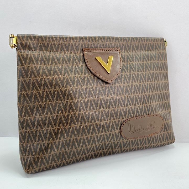 VALENTINO - VALENTINOクラッチバック の通販 by ゆうりん's