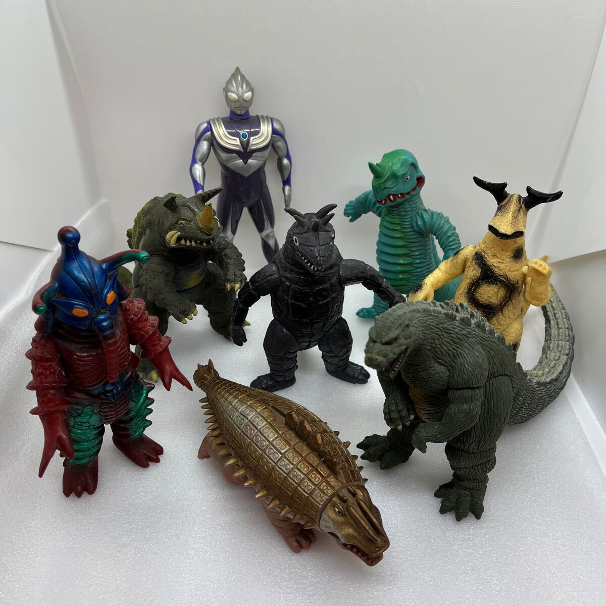 Yahoo!オークション -「ウルトラ怪獣ソフビ当時物」の落札相場