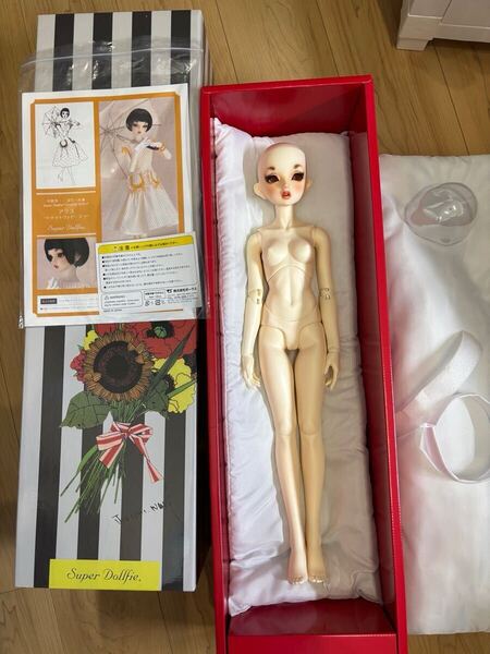 スーパードルフィー 中原淳一・ぱたーん版Super Dollfie Graffiti 女の子アリス~ドットワンピース~SD ドール本体(グラスアイ無し)