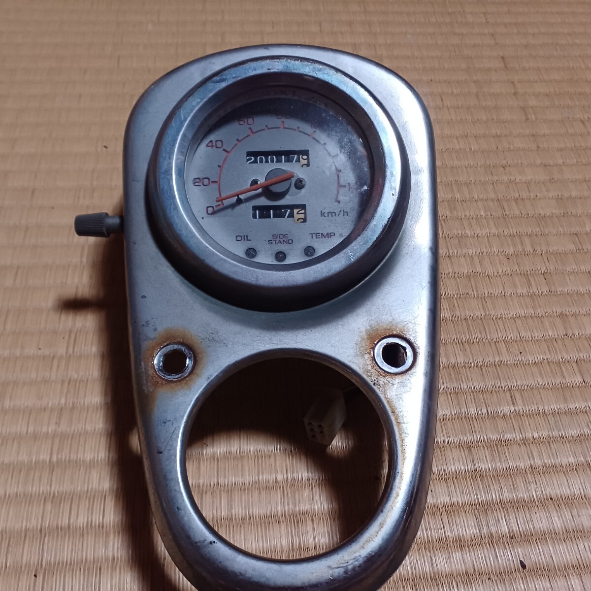 ホンダ Vツインマグナ250 スピードメーター 純正 中古 バイク