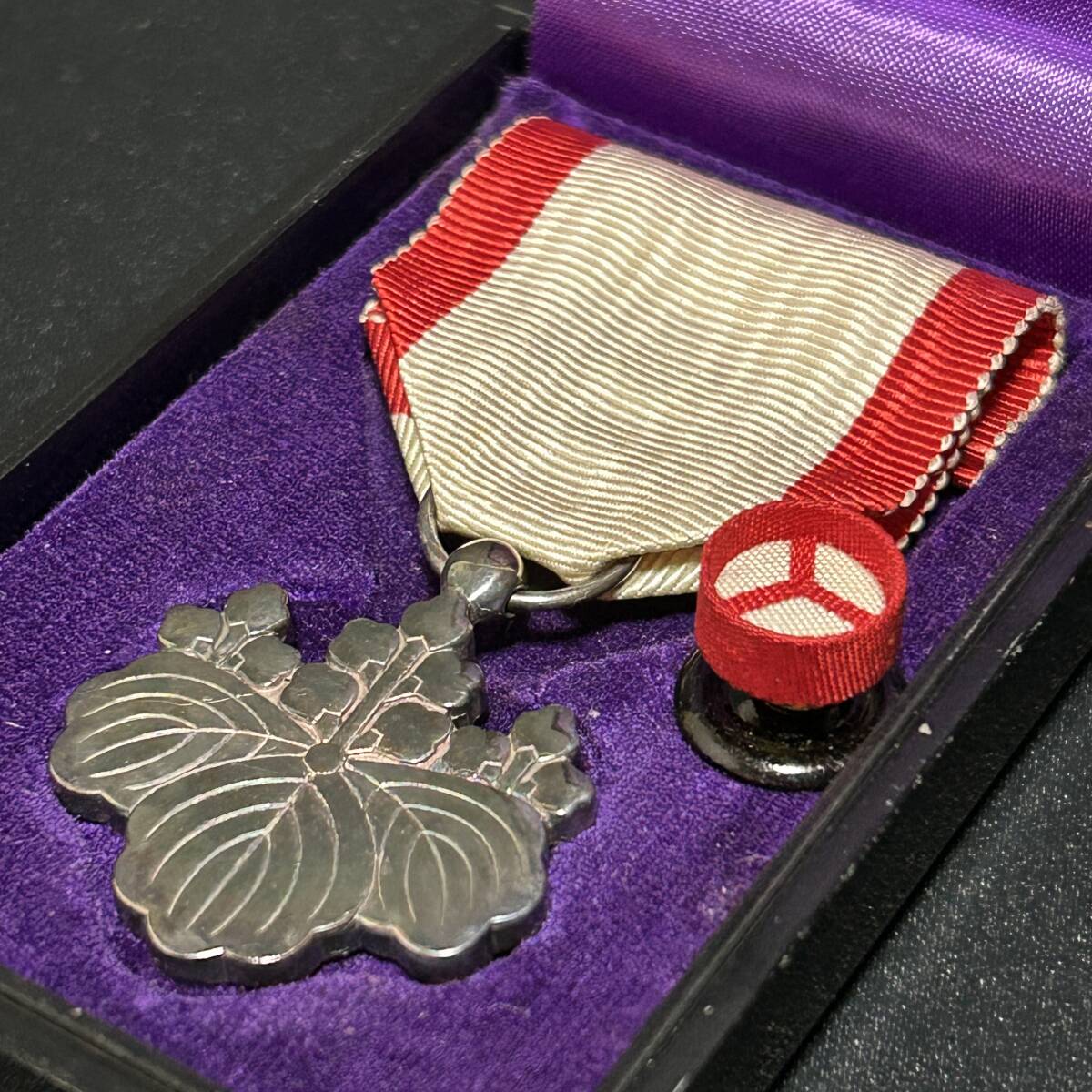 極美品 勲五等宝冠章（箱のみ）共箱付き 勲章 徽章 当時物 現状