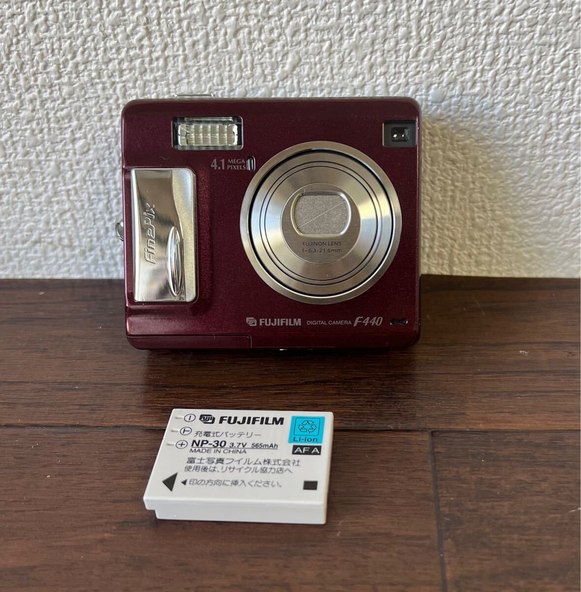FUJIFILM FinePix F440 ジャンク品 Yahoo!オークション -「finepix f440」の落札相場・落札価格
