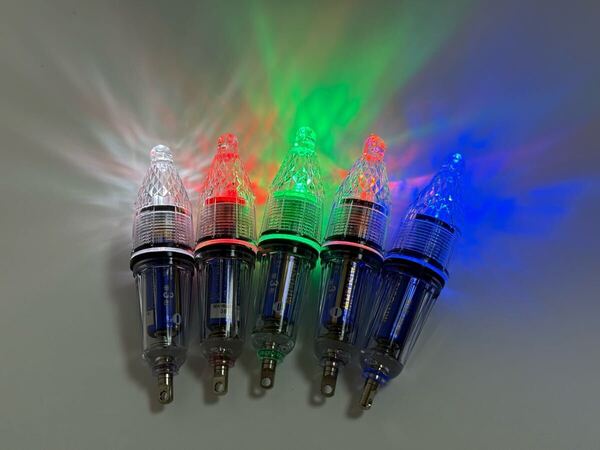 LED集魚灯 高輝度 水中 ライト 12cm 夜 イカ 釣り 集魚灯 5色セット 防水 電池式 海釣り 集魚ランプ