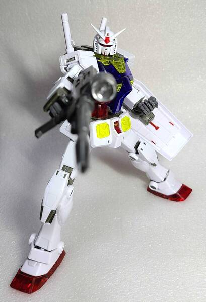 機動戦士ガンダム ガンプラ Ver.2.0 MG 1/100 RX-78-02ガンダム GUNDAM THE ORIGIN版 一部クリア 完成品