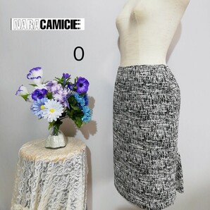 新品未使用品 ナラカミーチェ ひざ丈スカート Sサイズ 総柄