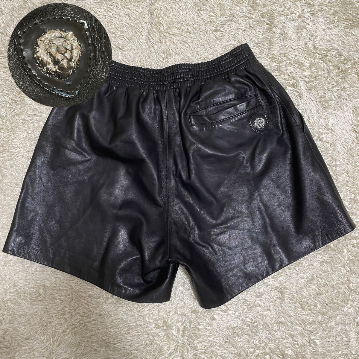 カウレザー 牛革 シボ革 ハーフパンツ ショーツ リメイク ブラック 肉厚 古着 Yahoo!オークション -「レザー ショートパンツ」(ショートパンツ