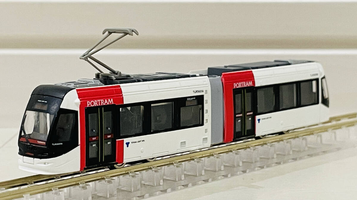 TOMIX 富山ライトレール 鉄道むすめ TLR0601 (赤) 動力車付 Yahoo!オークション -「鉄道コレクション 富山ライトレール」の