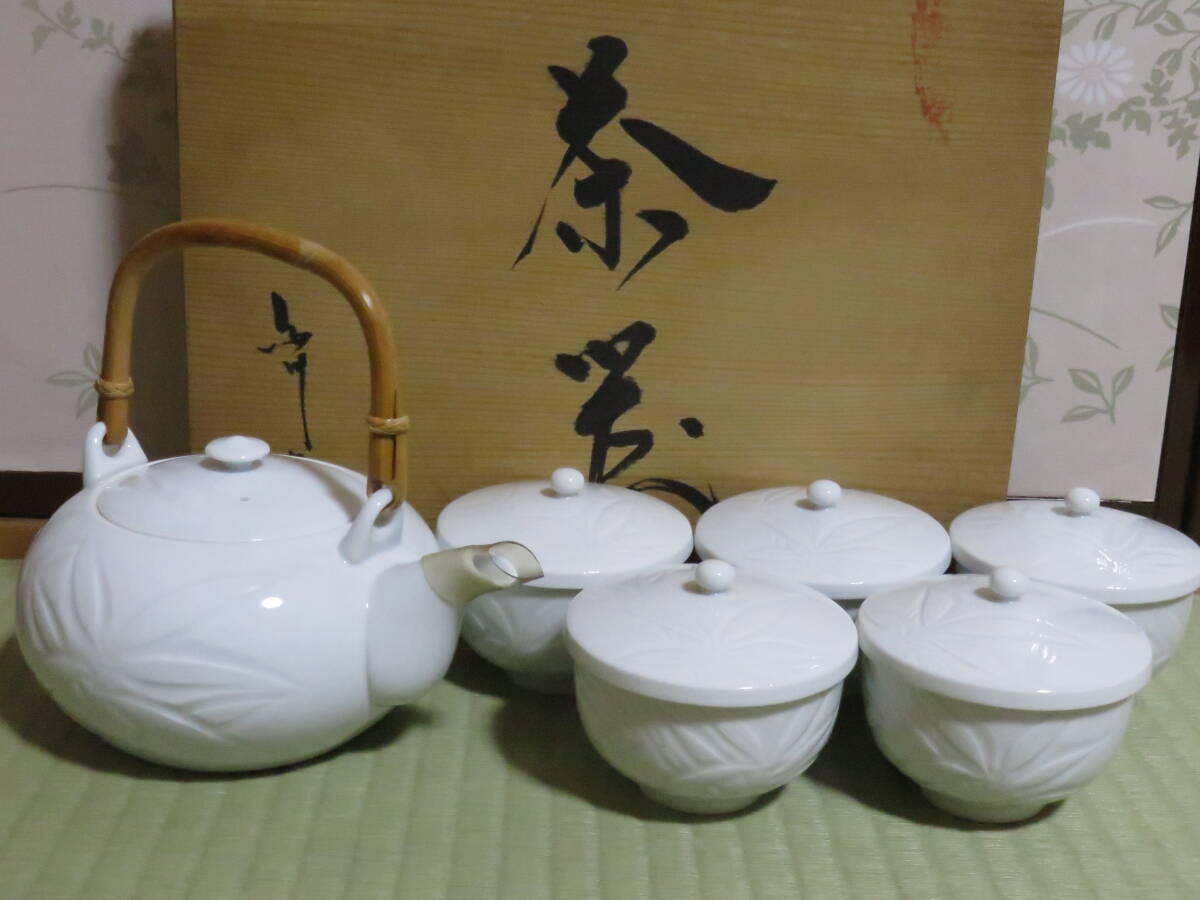 煎茶器セット 白磁 奥川忠右衛門 有田焼 牡丹紋 煎茶器セット 白磁 奥川忠右衛門 有田焼 牡丹紋 2025年最新】奥川忠