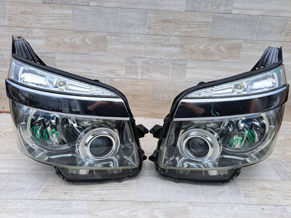 2025年最新】Yahoo!オークション -voxy 70 ヘッドライトの中古品