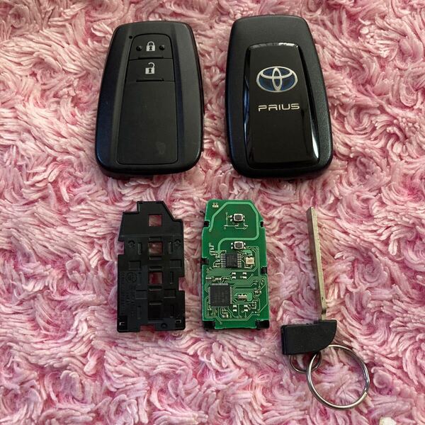 【送料無料】ZVW50/ZVW51/ZVW55 プリウス スマートキー キーレス 007-AD0027 231451-0351 2ボタン