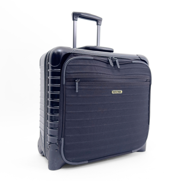 RIMOWA リモワ BOLERO ボレロ 23L 機内持ち込み 2輪 TSAロック コンパクト トローリー マットブラック 黒 前面スリーブ付き スーツケース