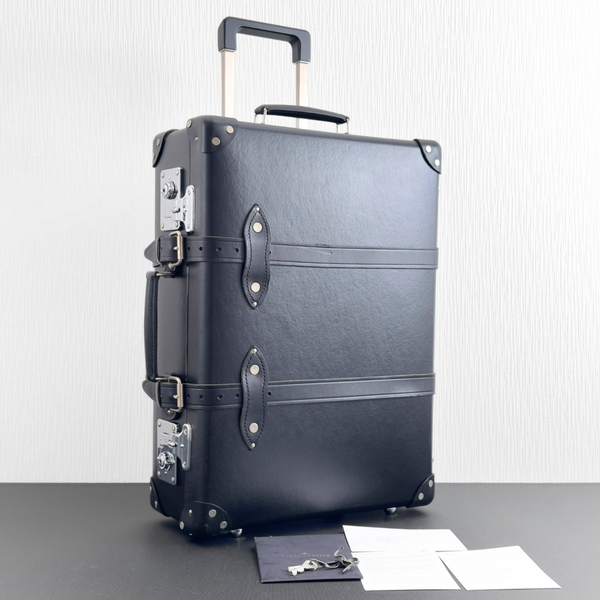 美品 GLOBE-TROTTER グローブトロッター CENTENARY センテナリー キャリーオン 20インチ ブラック 黒色 スーツケース キャリーバッグ 鍵付