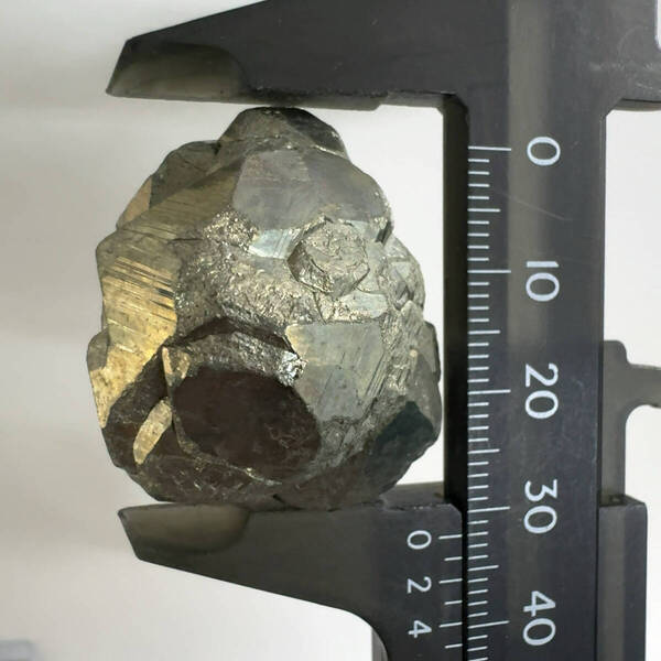 【E30183】 黄鉄鉱 パイライト pyrite ペルー 天然石 鉱物 パワーストーン 原石
