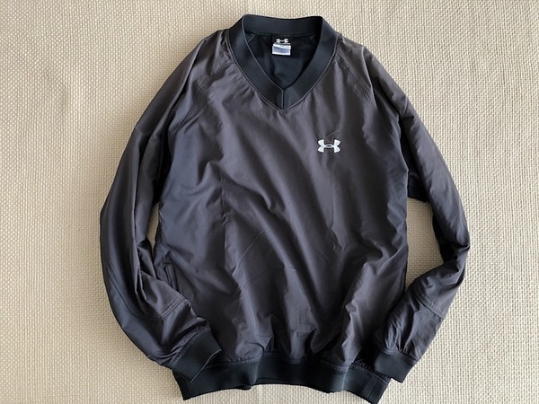 即決 アンダーアーマー UNDER ARMOUR ナイロン プルオーバー S-Mサイズ ピステ ゴルフ チャコール フェードブラック 黒