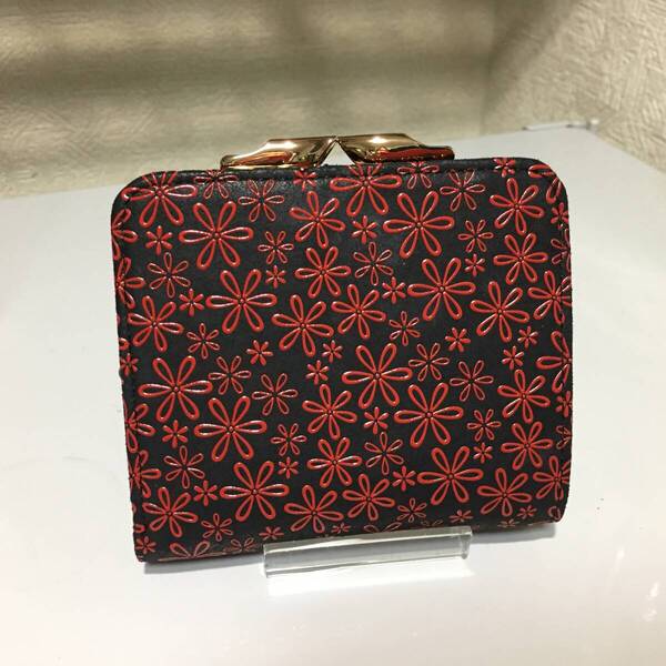 美品(送料込)印傳屋■薄型 二つ折り財布 がま口 レッドxブラック 甲州印伝 インデンヤ