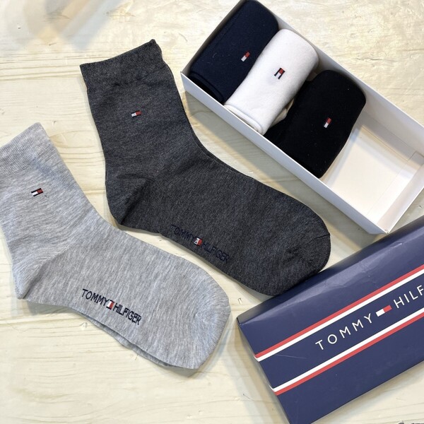 グレー白 黒 5足組 新品 トミー ヒルフィガー ブランド 靴下 ソックス プレゼント ロゴ TOMMY HILFIGER メンズ 紳士 ショート くるぶし丈