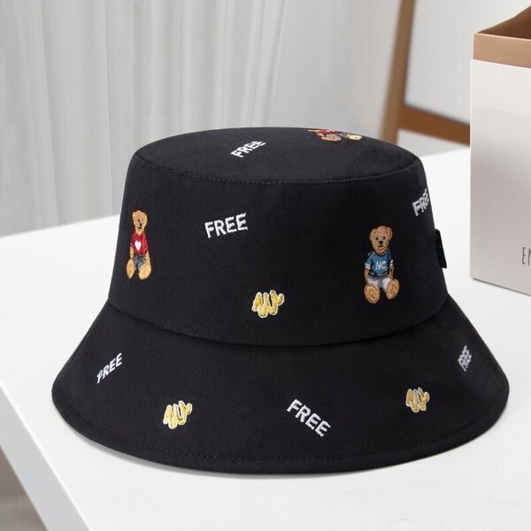 ブラック 黒 総柄 ベア クマ bear キャップ 帽子 バケットハット ハット 刺繍 レディース メンズ 日よけ 日焼け防止 ブランド 新品 高級