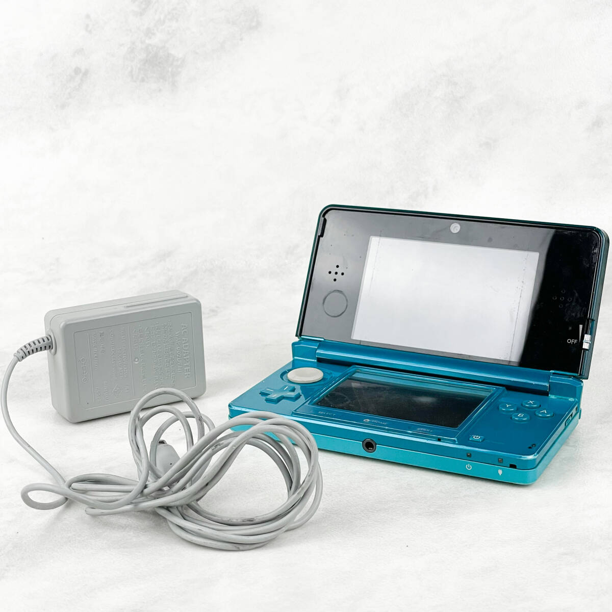 任天堂 ニンテンドー3DS ホワイト 充電器付き 多から ジャンク