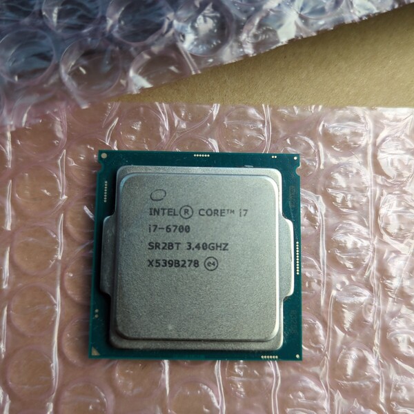 CPU Intel Core i7 6700 SR2L2 3.40GHZ 管7DGE