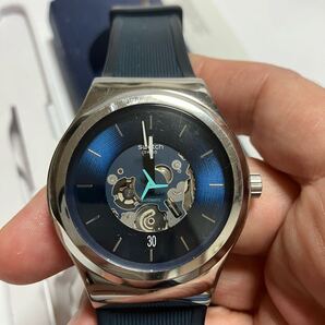 スウォッチblurangシステム51自動巻、手巻き、未使用に近いですが何故か一定方向で止まる、日常使用では稼働し続けます