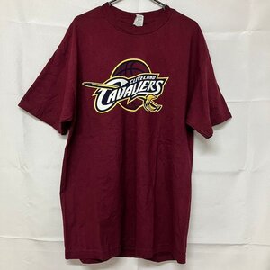 Q57 エヌビーエー L アメリカ古着 コットン Tシャツ 半袖 オクラホマシティー スポーツ バスケットボールプリント ワインレッド NBA メンズ