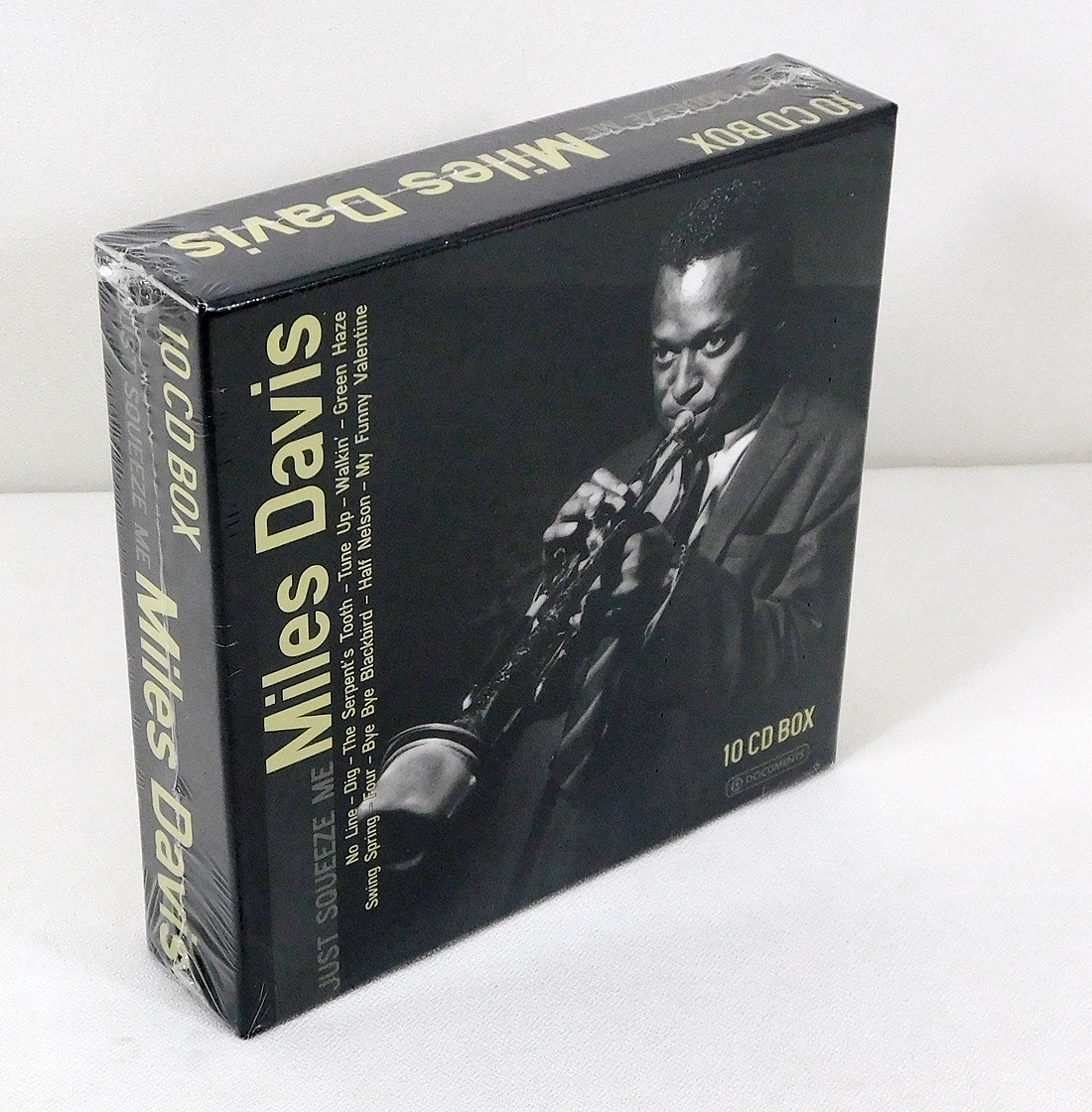 マイルス・デイビス CD boxセット20枚組 Yahoo!オークション -「miles davis box」(CD) の落札相場・落札価格
