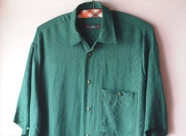 90's ヴィンテージ 刺繍総柄 レーヨンシャツ 半袖 メンズMくらい グリーン ハートや幾何学模様 古着 if1004