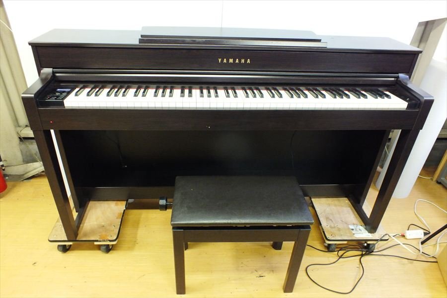 CLP-545 - Overview - Clavinova - Pianos - Musical