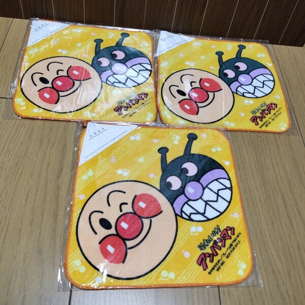 ▼ アンパンマン≪ループ付き ハンドタオル 3枚≫アンパンマン バイキンマン ばいきんまん なまえ タオル ハンカチ やなせたかし
