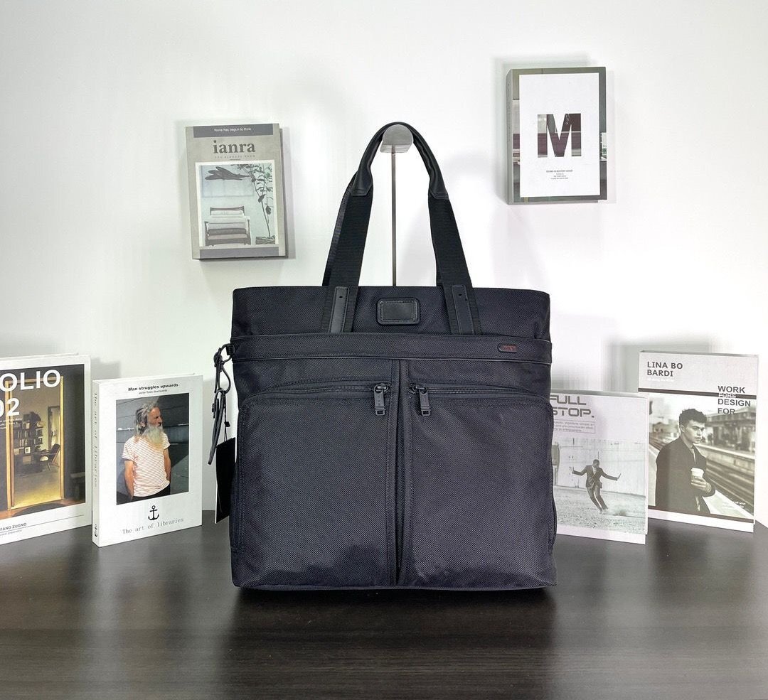 TUMI トゥミ トートバッグ 2way Voyageur Collection Maggie Yahoo!オークション -「tumi トゥミ トート」(かばん、バッグ