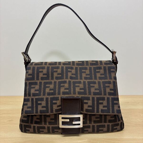 FENDI フェンディ マンマバケット ズッカ柄 ショルダーバッグ ハンドバッグ ワンショルダー