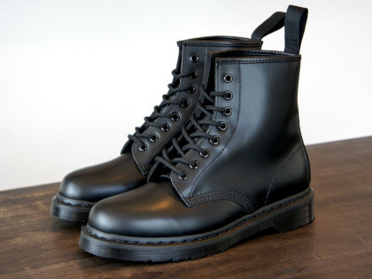 ★ 26cm(UK7)★ Dr.Martens ドクターマーチン 1460 MONO モノ 8ホール 14353001 ブラック 黒 ブーツ 人気 (新品)(正規品)