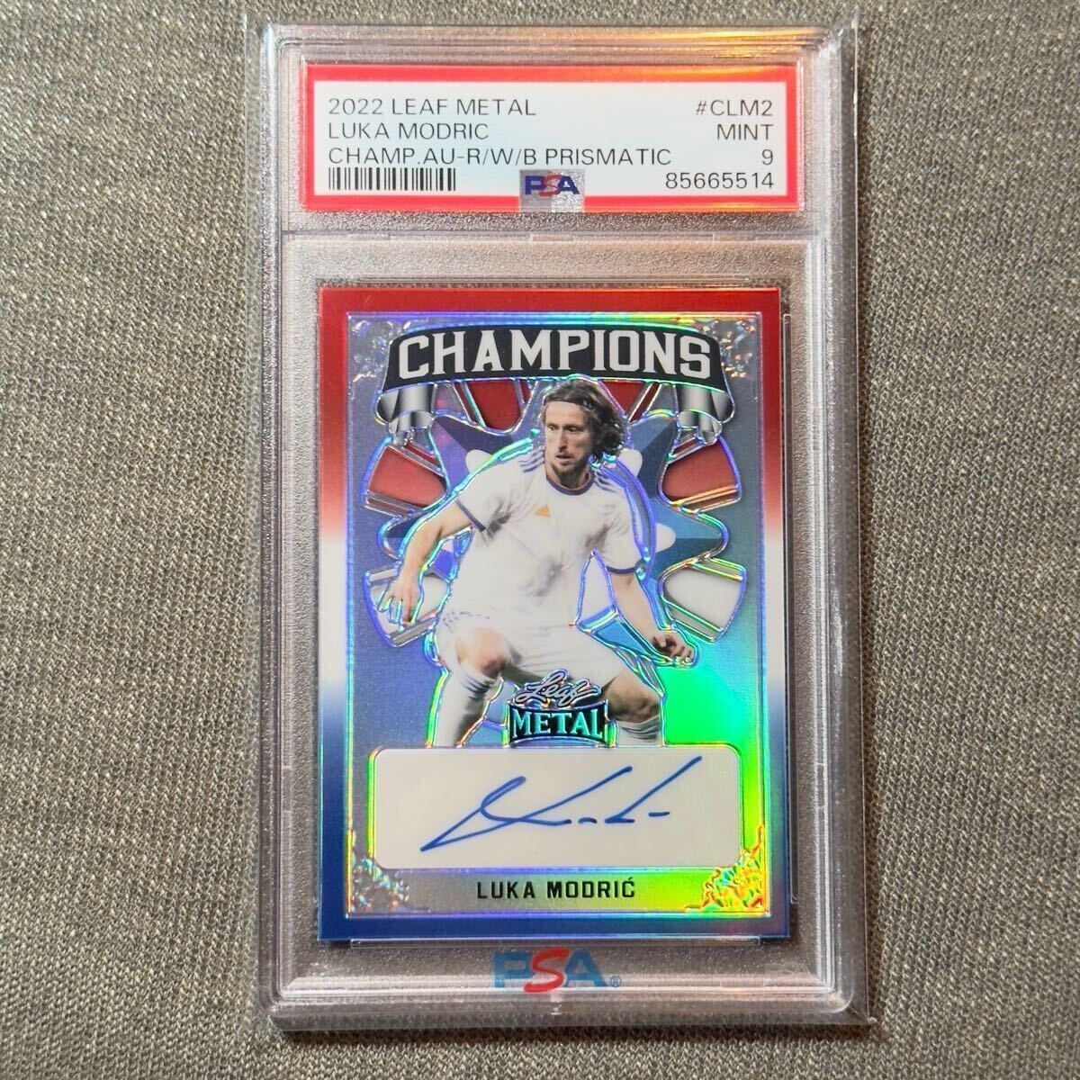 ルカ モドリッチ Topps Chrome 直筆サイン 75枚限定