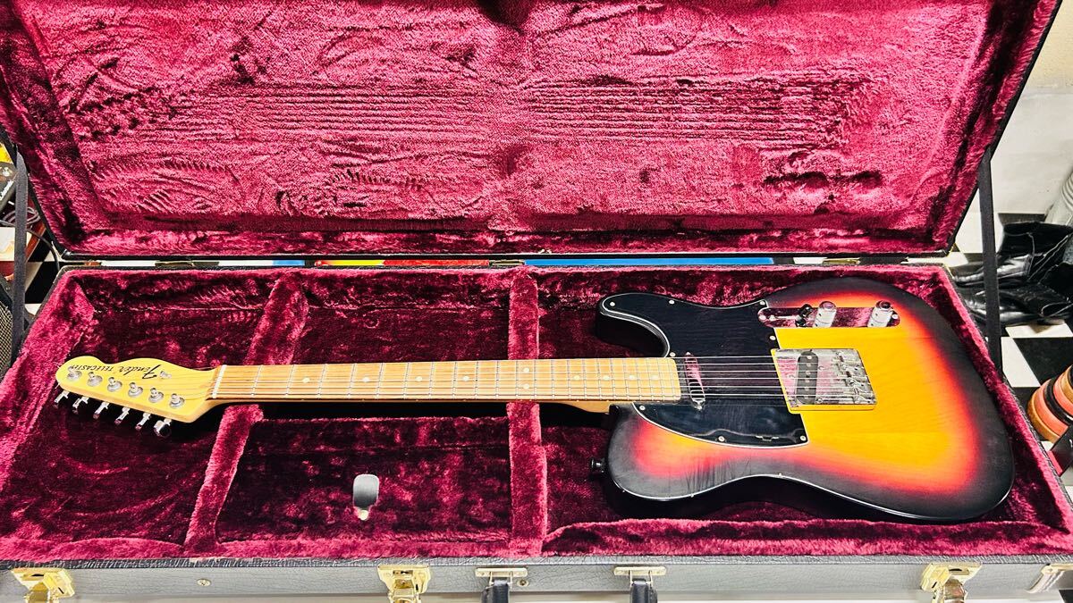 楽天市場】Fender フェンダー Classic Series Poodle Case Strat