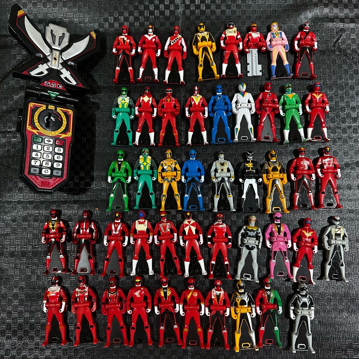 レンジャーキーまとめ売り、モバイレーツ Yahoo!オークション -「ゴーカイジャー モバイレーツ レンジャー