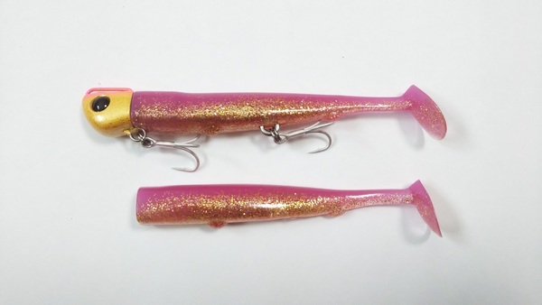 かっ飛び ジグヘッド + ワーム 34g 110mm ピンク ソフトルアー シーバス ぶっ飛ぶ キャスティング ローリング Tテール シャッドテール