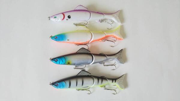 ジョイントルアー 12.5cm 17.7g 4色セット フローティング よろよろと泳ぐ シーバス ブラックバス ブリ ライギョ ナマズ