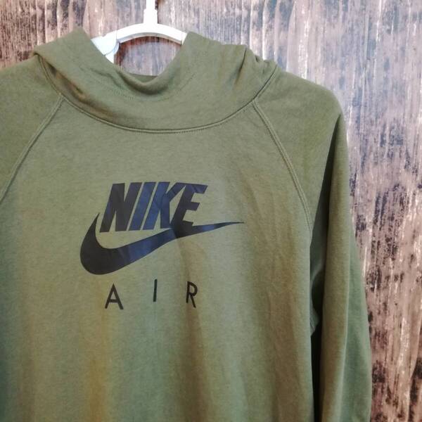 中古 アメリカ古着 NIKE ナイキ パーカー スウエット トレーナー メンズ Mサイズ オリーブグリーン ビンテージ 送料無料