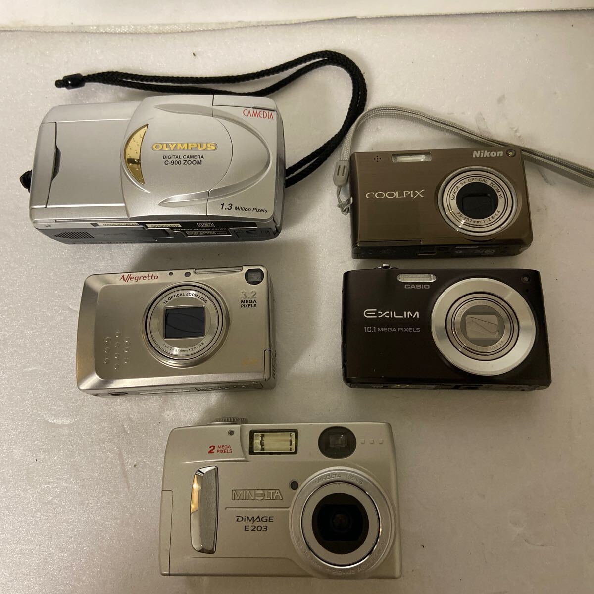 Olympus C-900 Zoom デジタルカメラ 他 3台 Yahoo!オークション -「c-900 zoom」の落札相場・落札価格