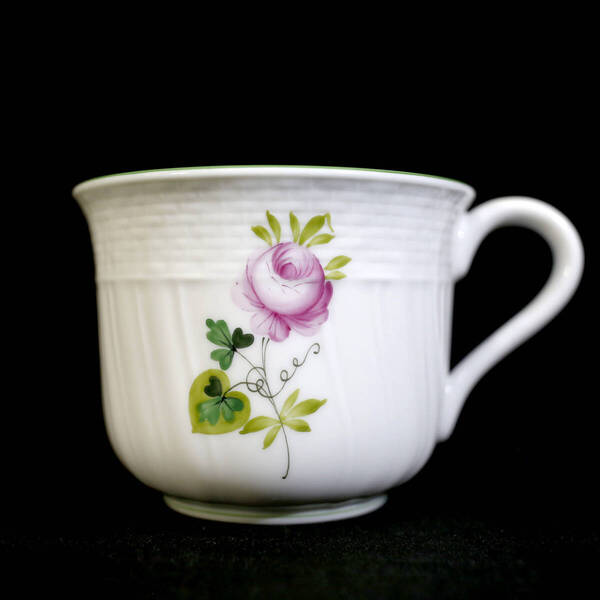 【極美品1級品】ヘレンド ウィーンの薔薇 マグカップ 送料込み