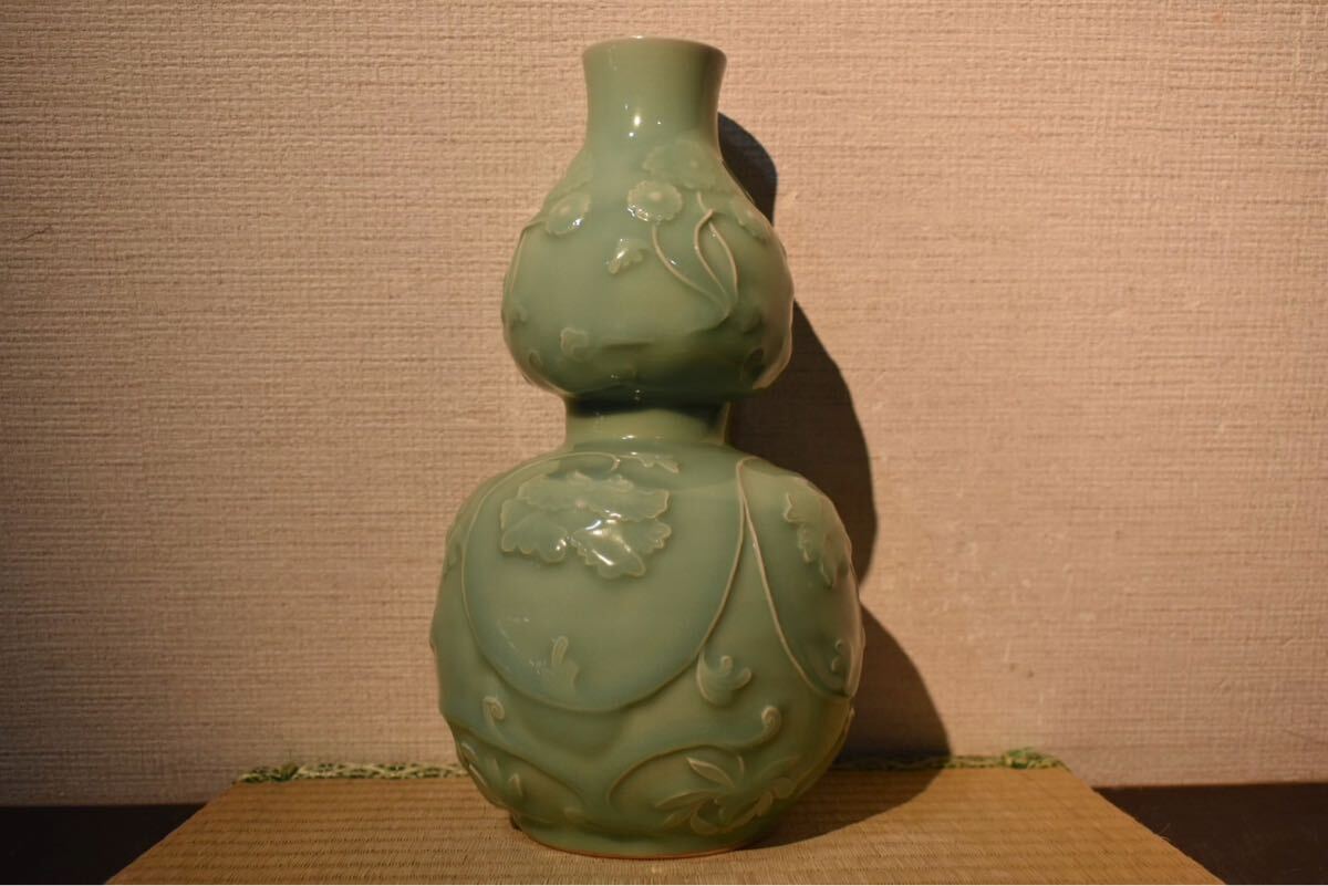 Yahoo!オークション - 中国陶器/高麗青磁/志岩窯/花瓶/壺/鶴/