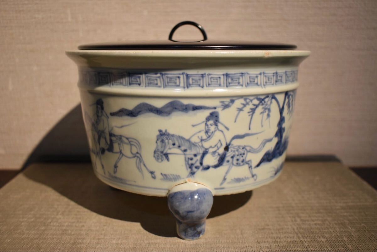 【倉庫整理品】古美術 • 染付三足香炉 • 時代物:XG--34 Yahoo!オークション -「中国 香炉」(染付) (骨董陶磁器一般)の