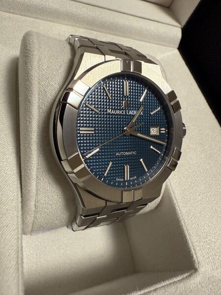【42mm 未使用に近い】モーリスラクロア【Maurice Lacroix】 AI6008-SS002-430-1 アイコン オートマティック 42mm ブルー 機械式 青