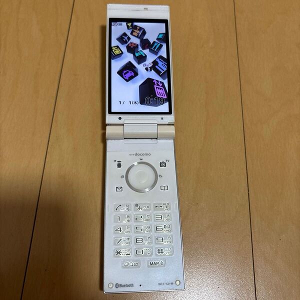 docomo携帯 SH-01B SHARP FOMAガラケー