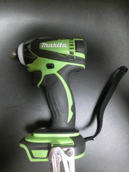 中古 マキタ TD134D 本体のみ ロゴ補色 外装パーツ交換(リアカバー・ハンマーケースカバー・バンパ)14.4V