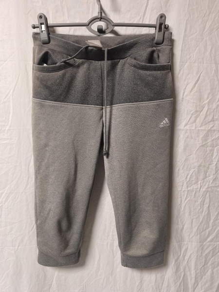 adidas クロップドパンツ ハーフパンツ 7分丈 グレー レディース M